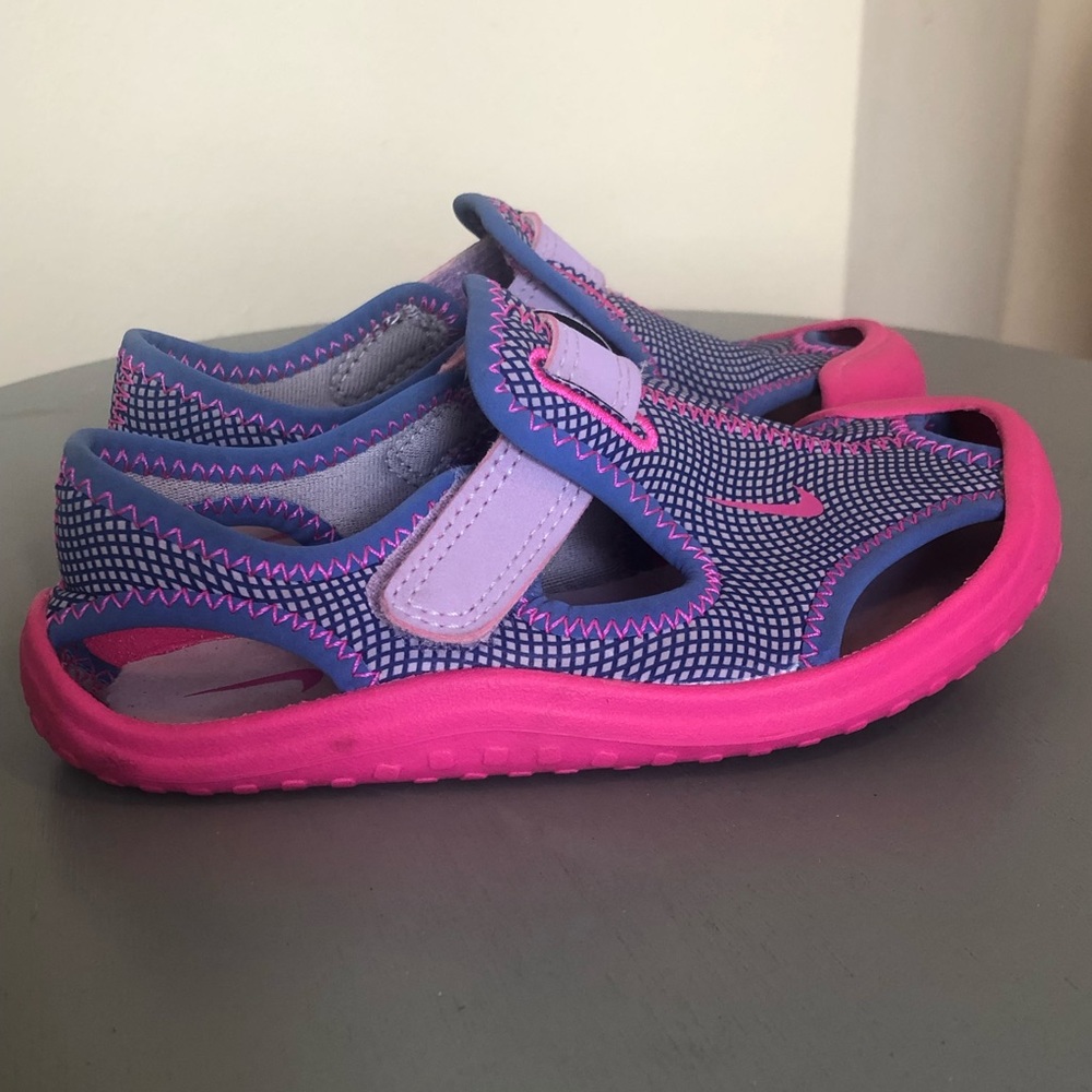 Water shoes
